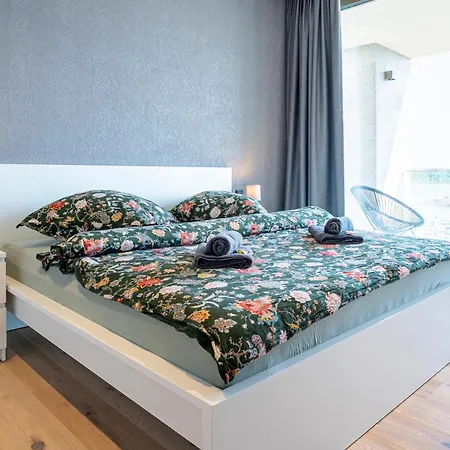 Hafen 8 Appartement Zwenkau